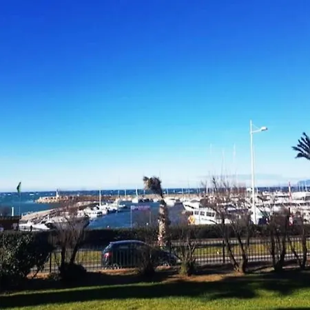 Duplex 44m² Avec Terrasse De 8m² Acces Direct Mer/pisci/parking Privatif Surveille * Six-Fours-les-Plages
