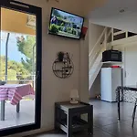 Duplex 44m² Avec Terrasse De 8m² Acces Direct Mer/pisci/parking Privatif Surveille Six-Fours-les-Plages